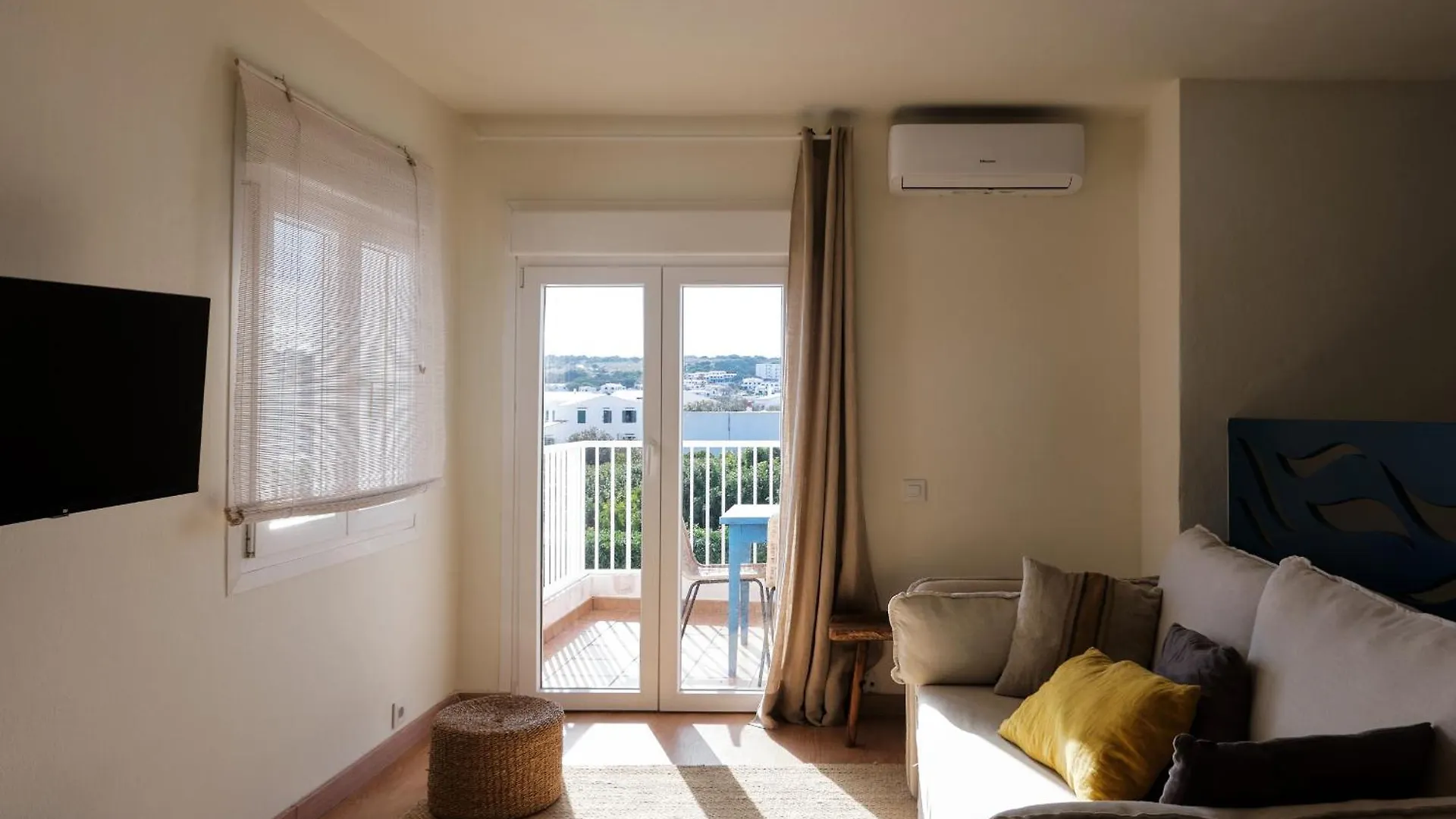 Arenal D'En Castell North Apartment Es Mercadal Spain